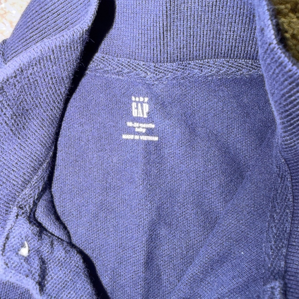 Preloved GAP Dark Blue Kids Polo Shirt - Picture 2 of 3